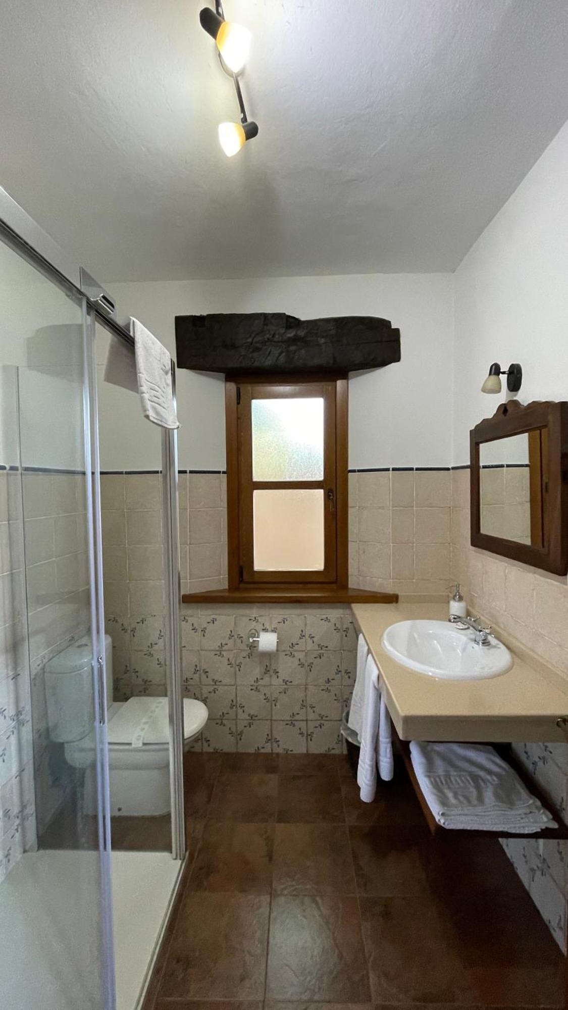 Apartamentos El Picoretu Mestas De Con Exteriér fotografie