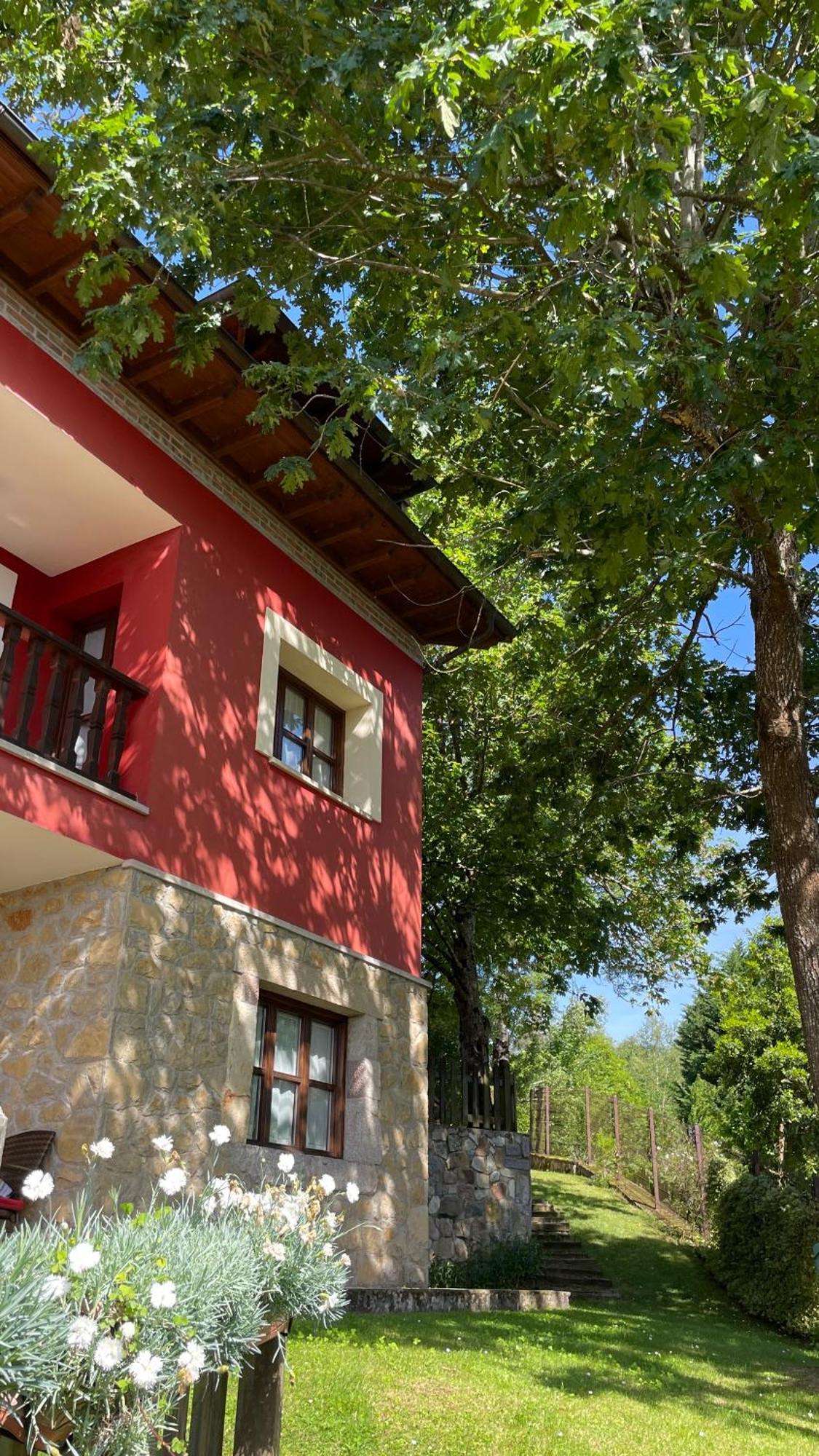 Apartamentos El Picoretu Mestas De Con Exteriér fotografie