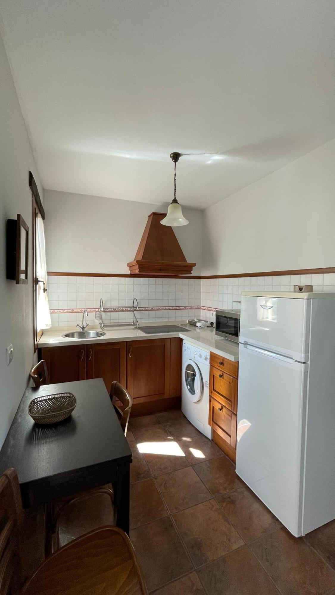 Apartamentos El Picoretu Mestas De Con Exteriér fotografie