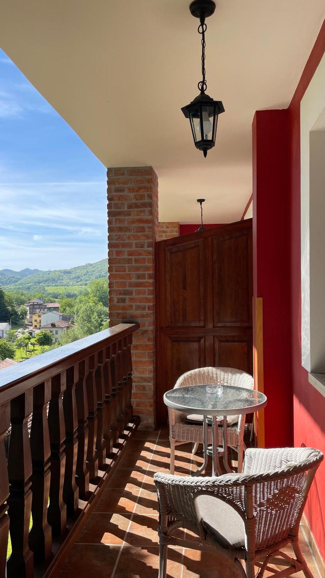 Apartamentos El Picoretu Mestas De Con Exteriér fotografie