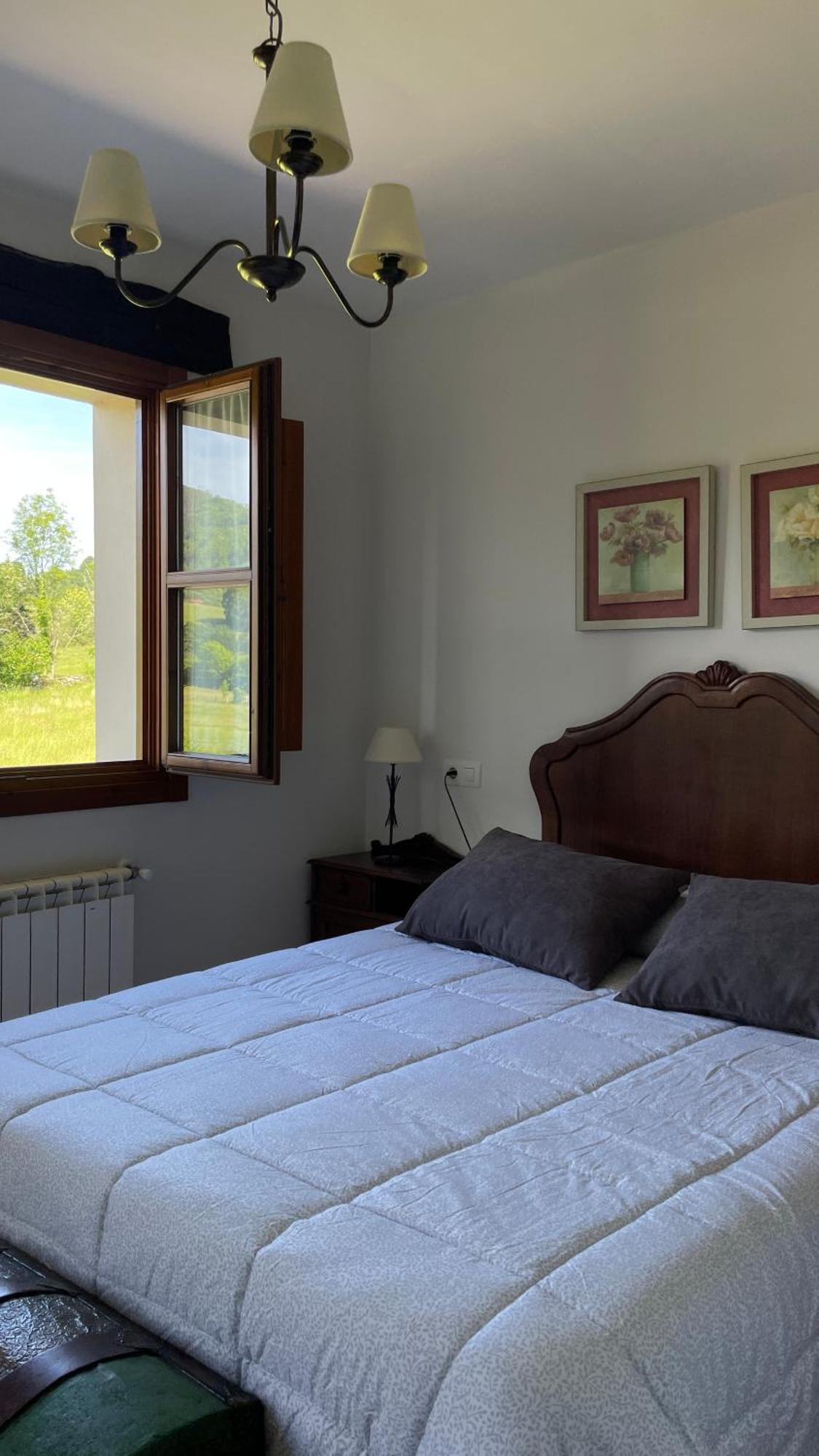 Apartamentos El Picoretu Mestas De Con Exteriér fotografie